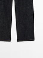 100% cotton mid-rise wide-leg jeans
