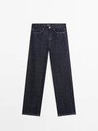 Mid-waist straight-leg jeans with seam detail