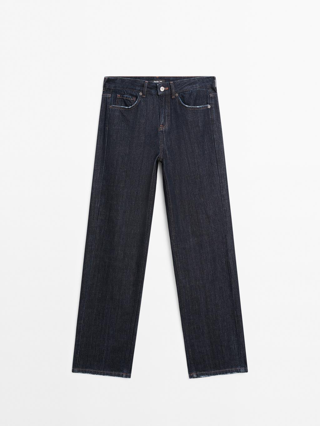 Mid-waist straight-leg jeans with seam detail
