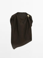 Linen blend blouse with brooch detail