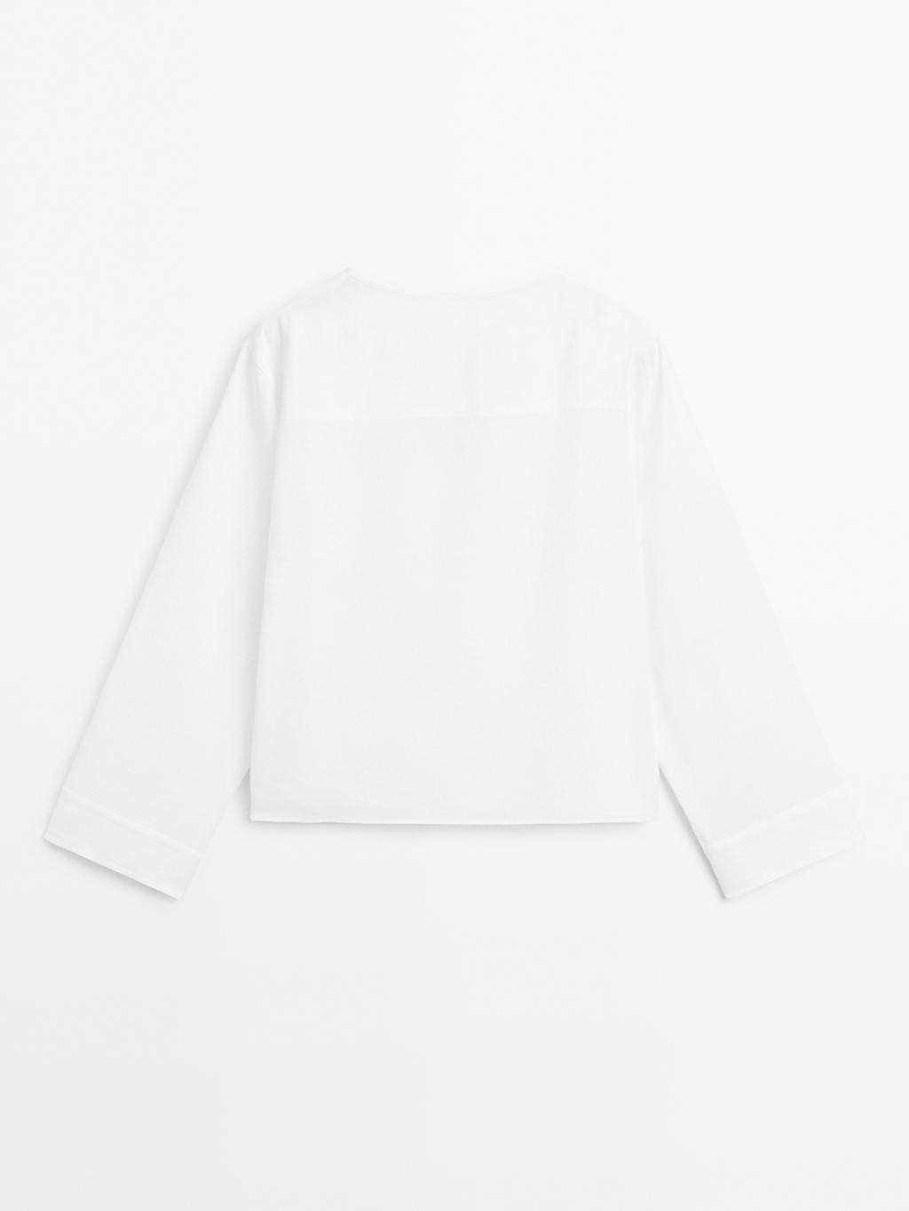 Flowing linen blend blouse with V-neckline