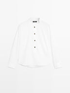 Stand collar shirt with gold buttons