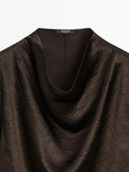 Flowing blouse with draped collar