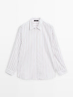 Loose-fitting striped shirt