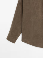 Blouse with zip on the chest