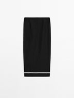 Midi skirt with contrast embroidery