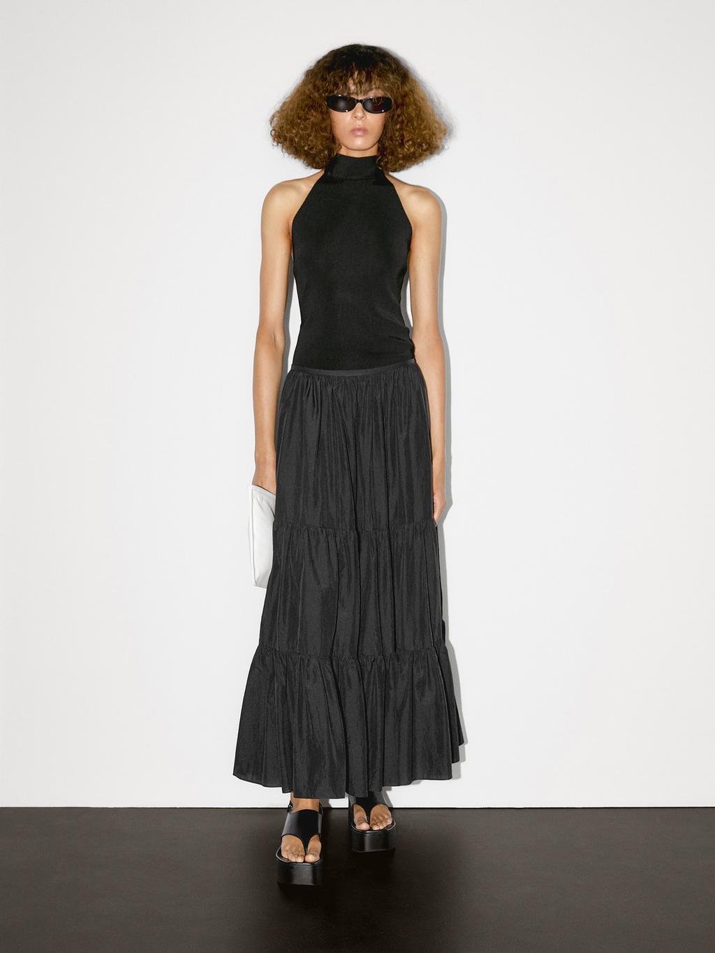 Long flared skirt with gathered detail