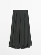 Long flowing skirt with ruffles
