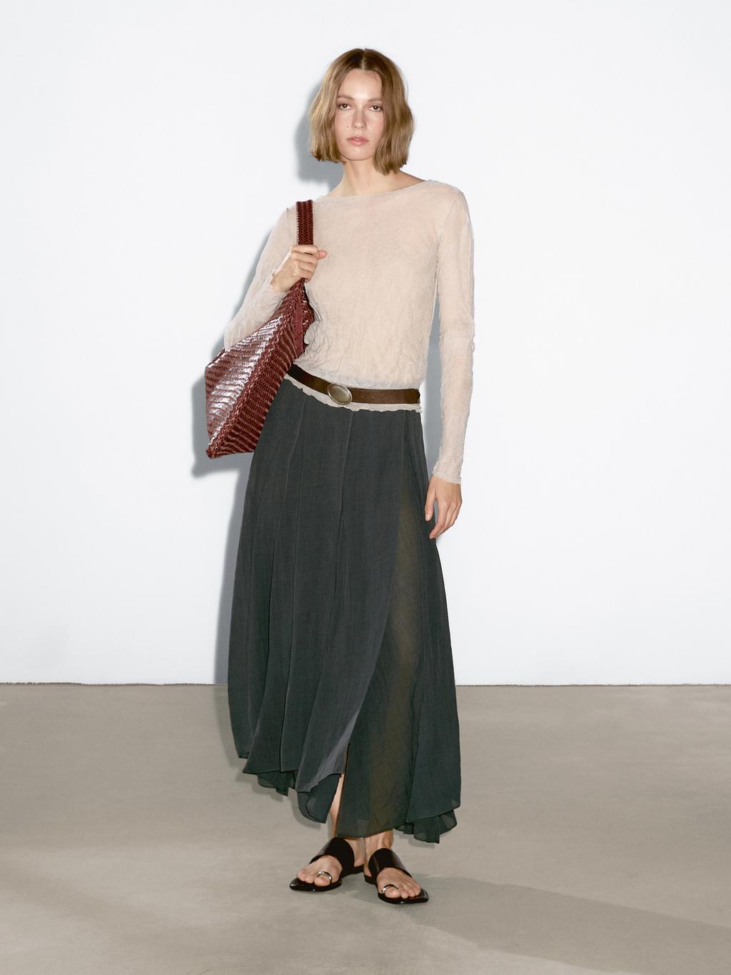 Long flowing skirt with ruffles