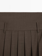Short box pleat sash skirt