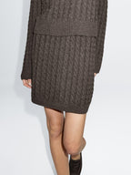 Knit skirt with cable-knit detailing