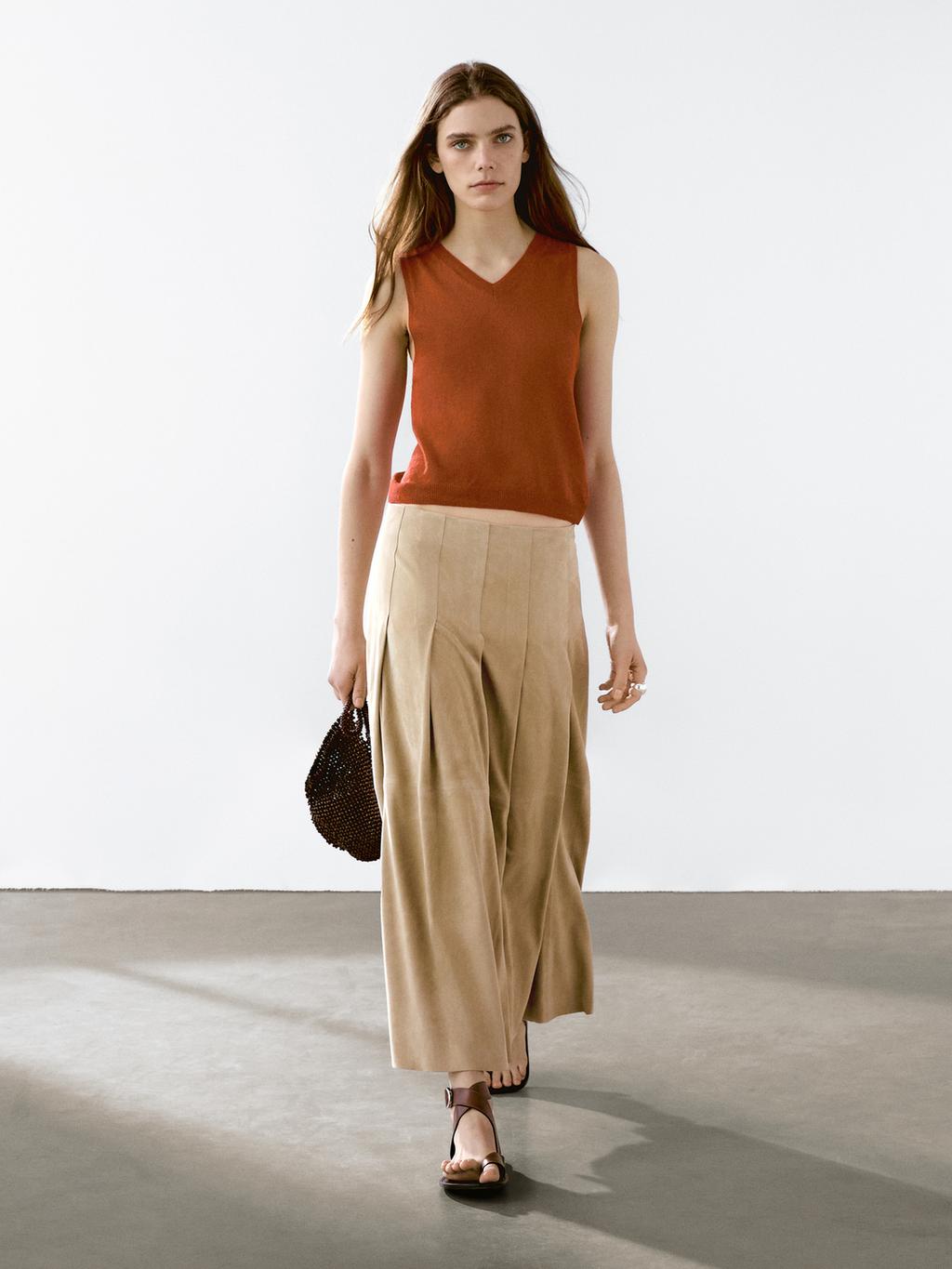 Long pleated suede leather skirt