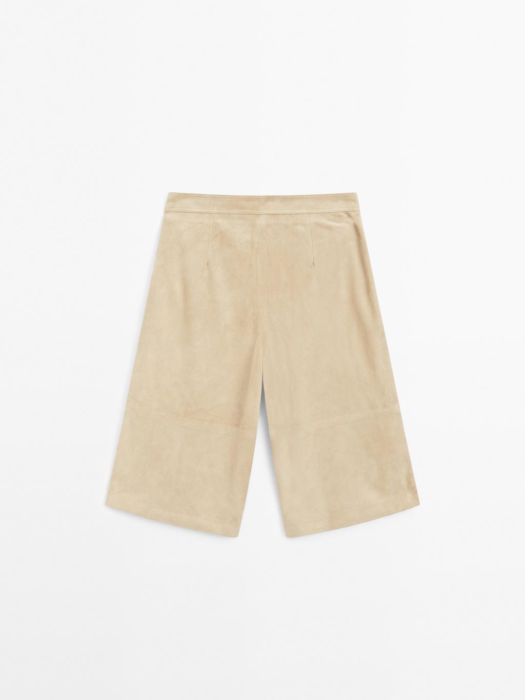Long suede leather Bermuda shorts