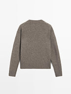 100% wool V-neck knit sweater