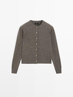 Knit 100% wool cardigan with gold buttons