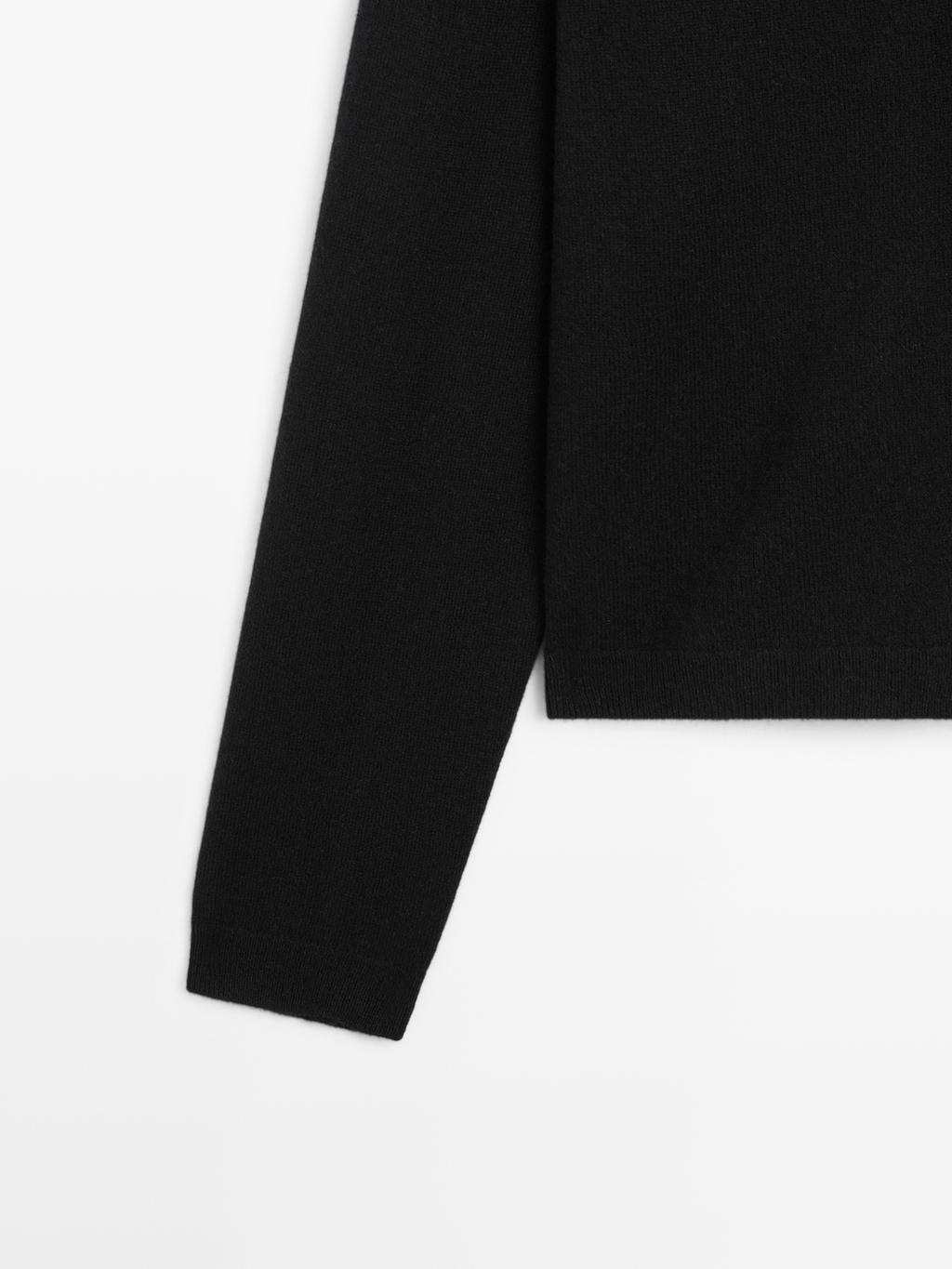 Wool blend V-neck knit cardigan