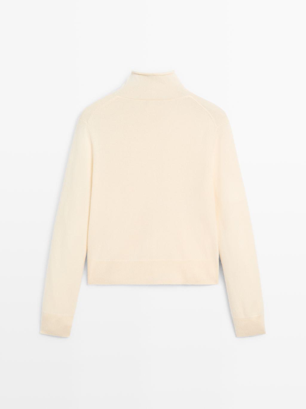 100% wool high neck knit cardigan