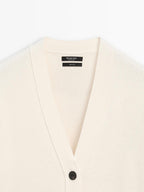 100% wool knit cardigan with pockets