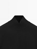 Short sleeve 100% wool knit sweater