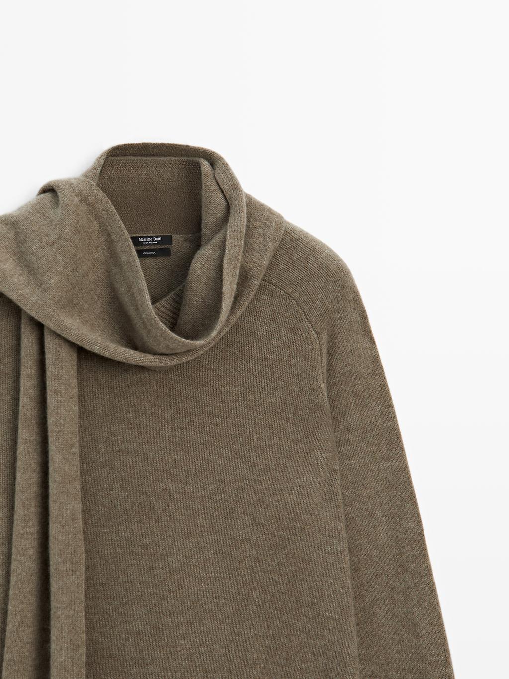 100% wool knit sweater with scarf and pocket