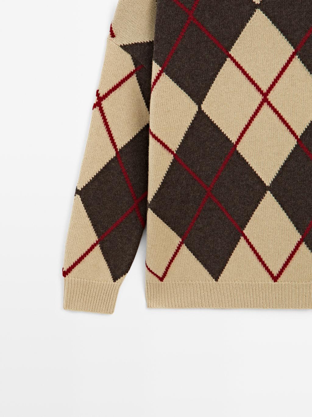 Knit wool blend sweater with argyle detail