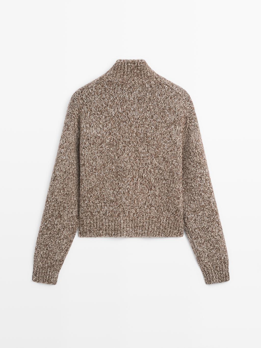 Wool and cotton knit cardigan with horn button