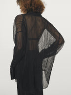 Long pleated loose-fitting shirt