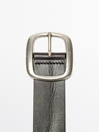 Nappa leather belt with rounded buckle