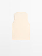 100% cotton strappy T-shirt with a round neckline