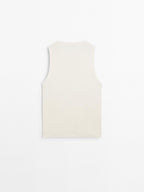 Top with contrast trim detail