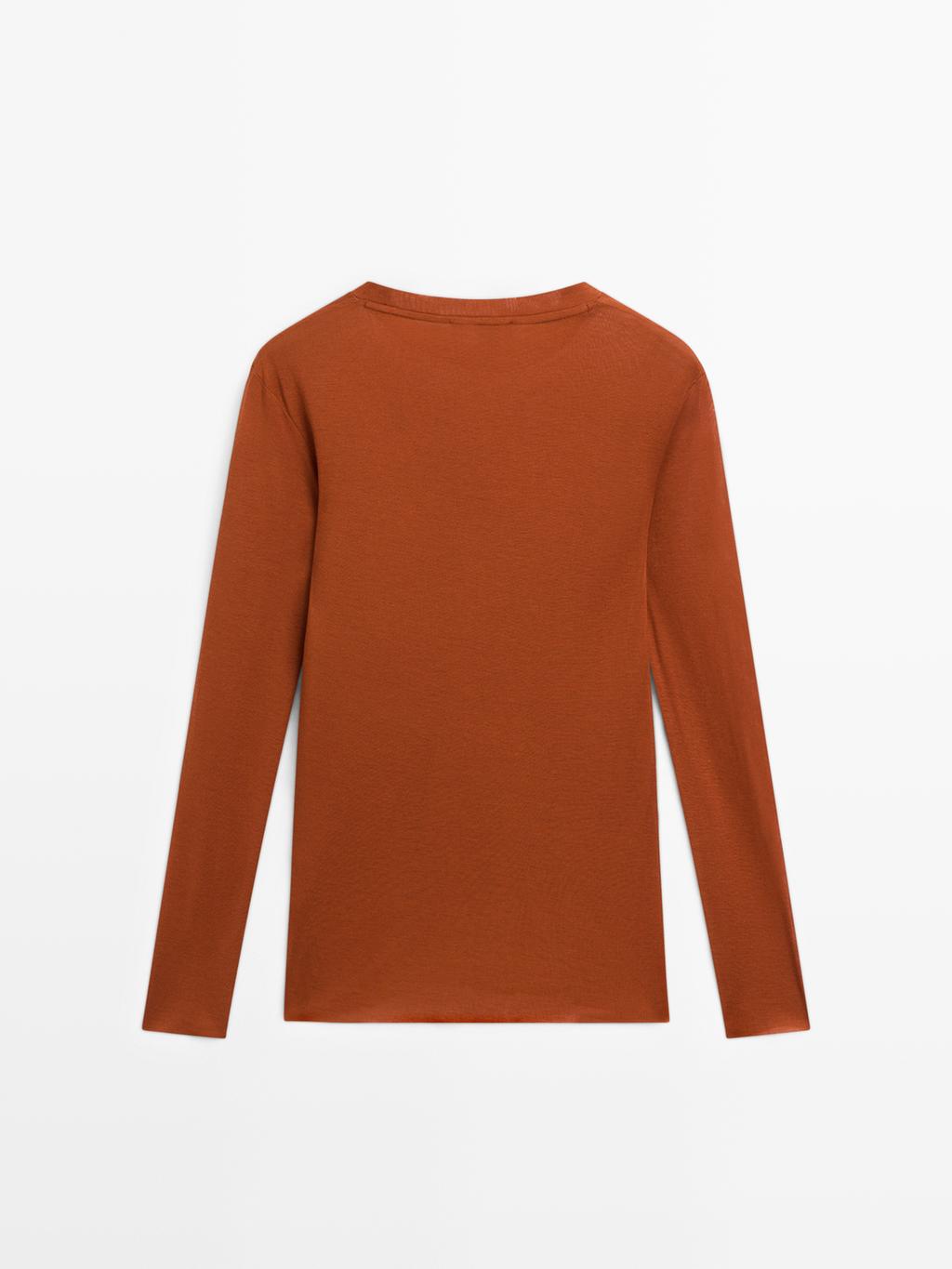 Lightweight regular fit long sleeve T-shirt