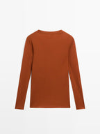 Lightweight regular fit long sleeve T-shirt