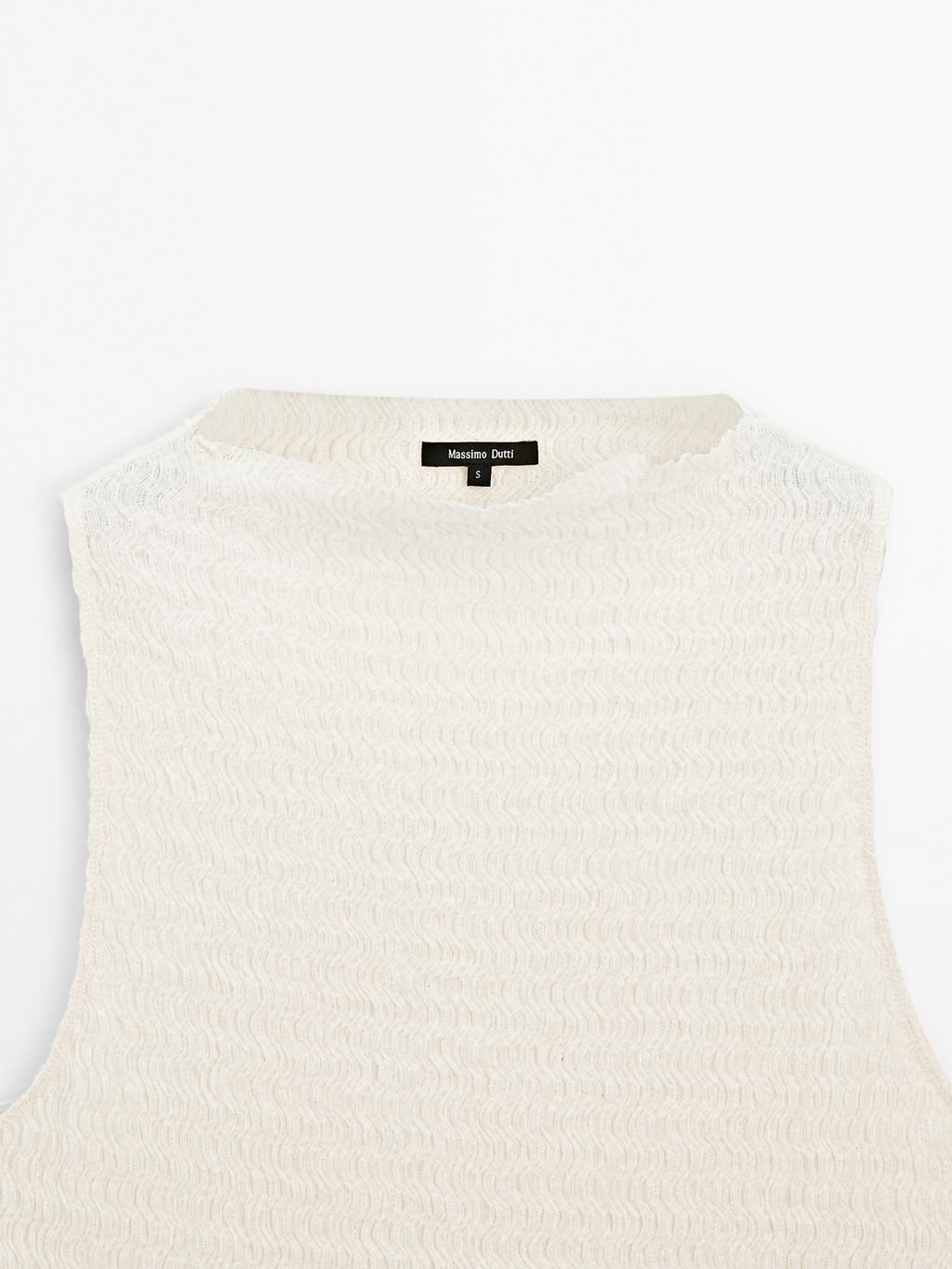 Textured cotton blend top