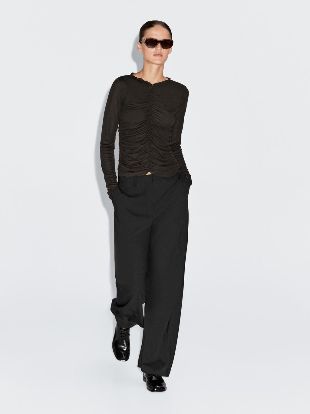 Gathered long sleeve T-shirt