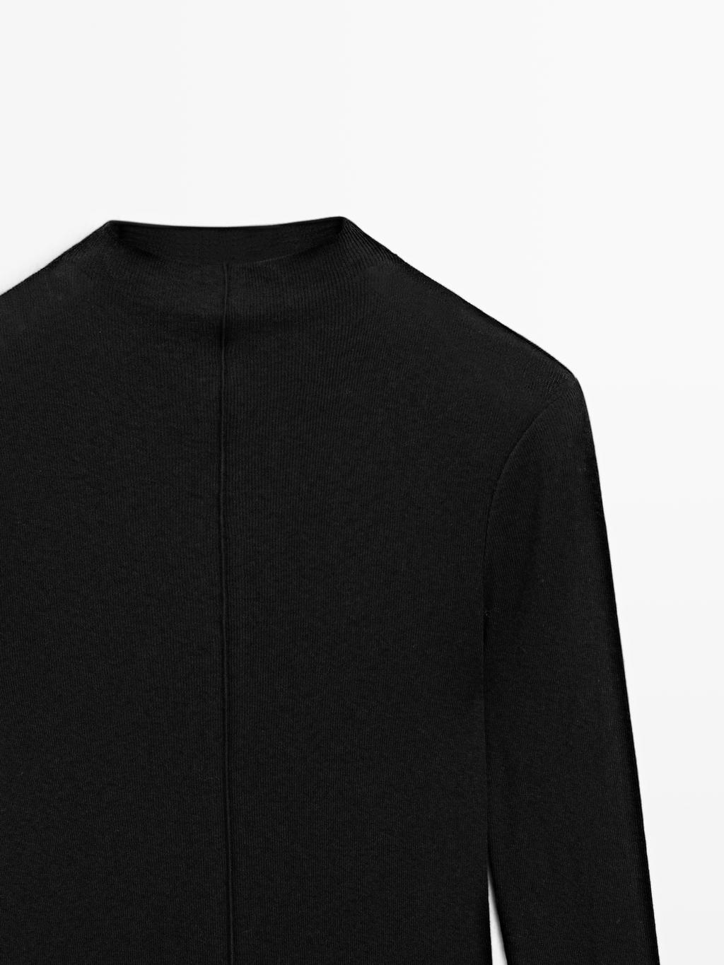 Long sleeve T-shirt with seam detail