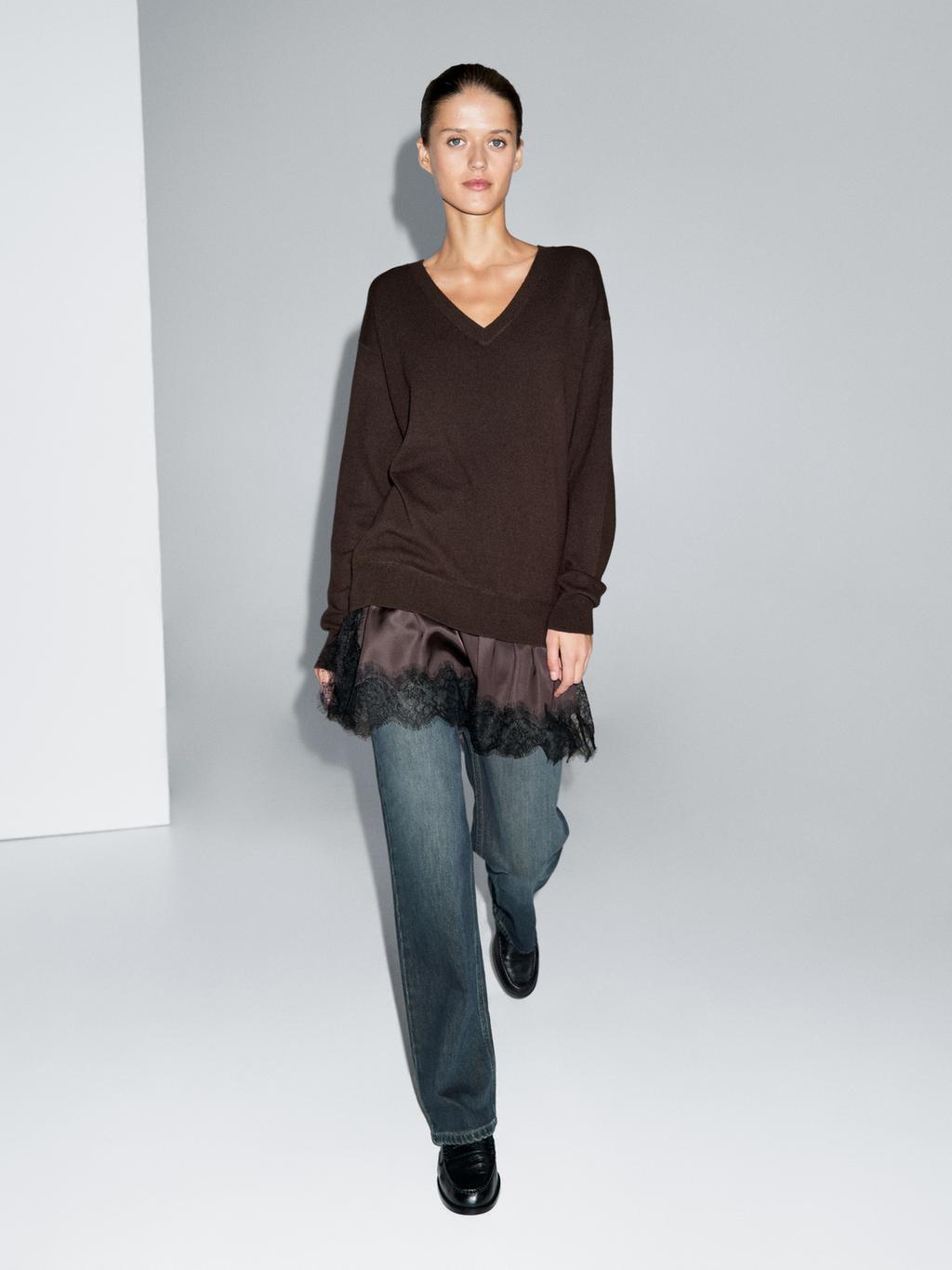 Long knit sweater with contrast lace