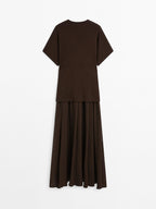 Knit dress with contrast gathered detail