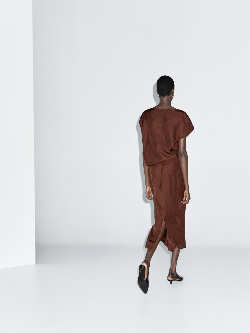 Long dress with gathered waist detail