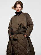 Long water-repellent puffer jacket
