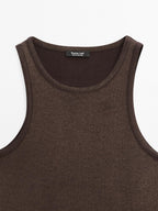 Round neck top with shimmery detail