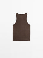 Round neck top with shimmery detail