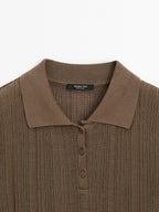 100% cotton polo shirt with ribbed detail