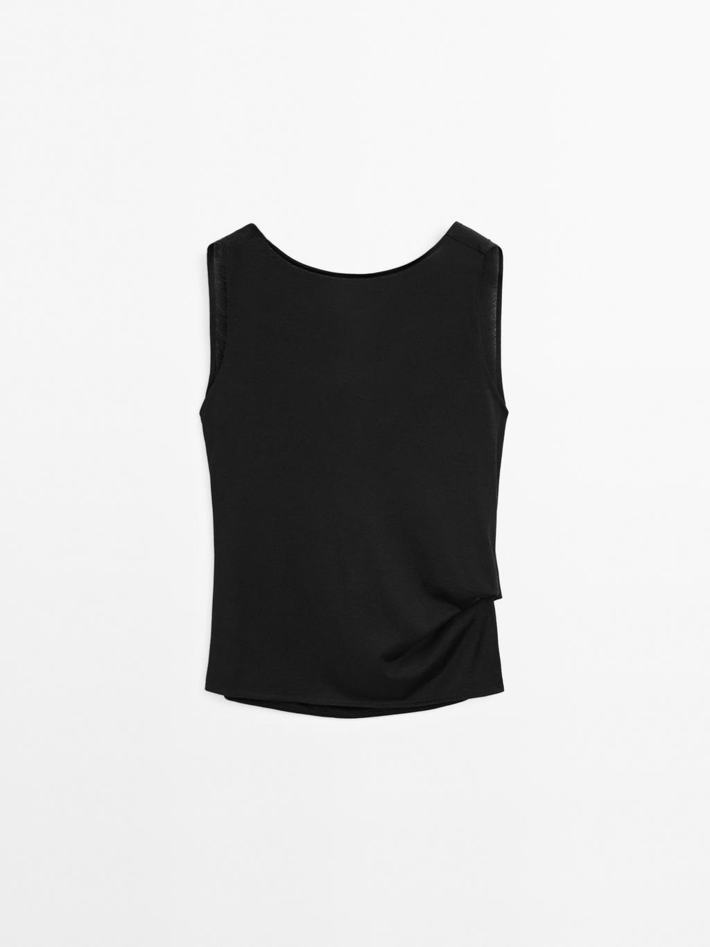 100% cotton top with draped low-cut back