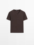 100% cotton V-neck T-shirt