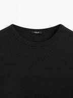 Long sleeve T-shirt with rounded hem