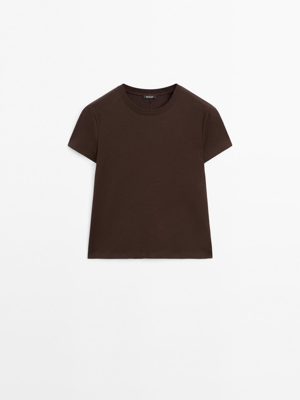 100% cotton T-shirt with seam detail