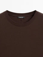 100% cotton T-shirt with seam detail