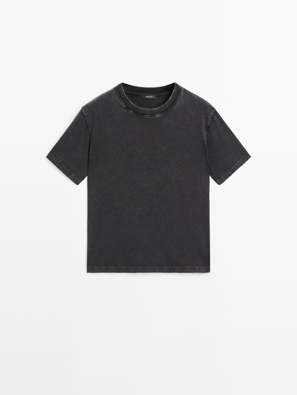 Distressed oversize T-shirt