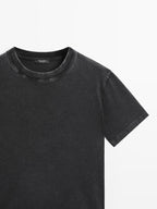 Distressed oversize T-shirt