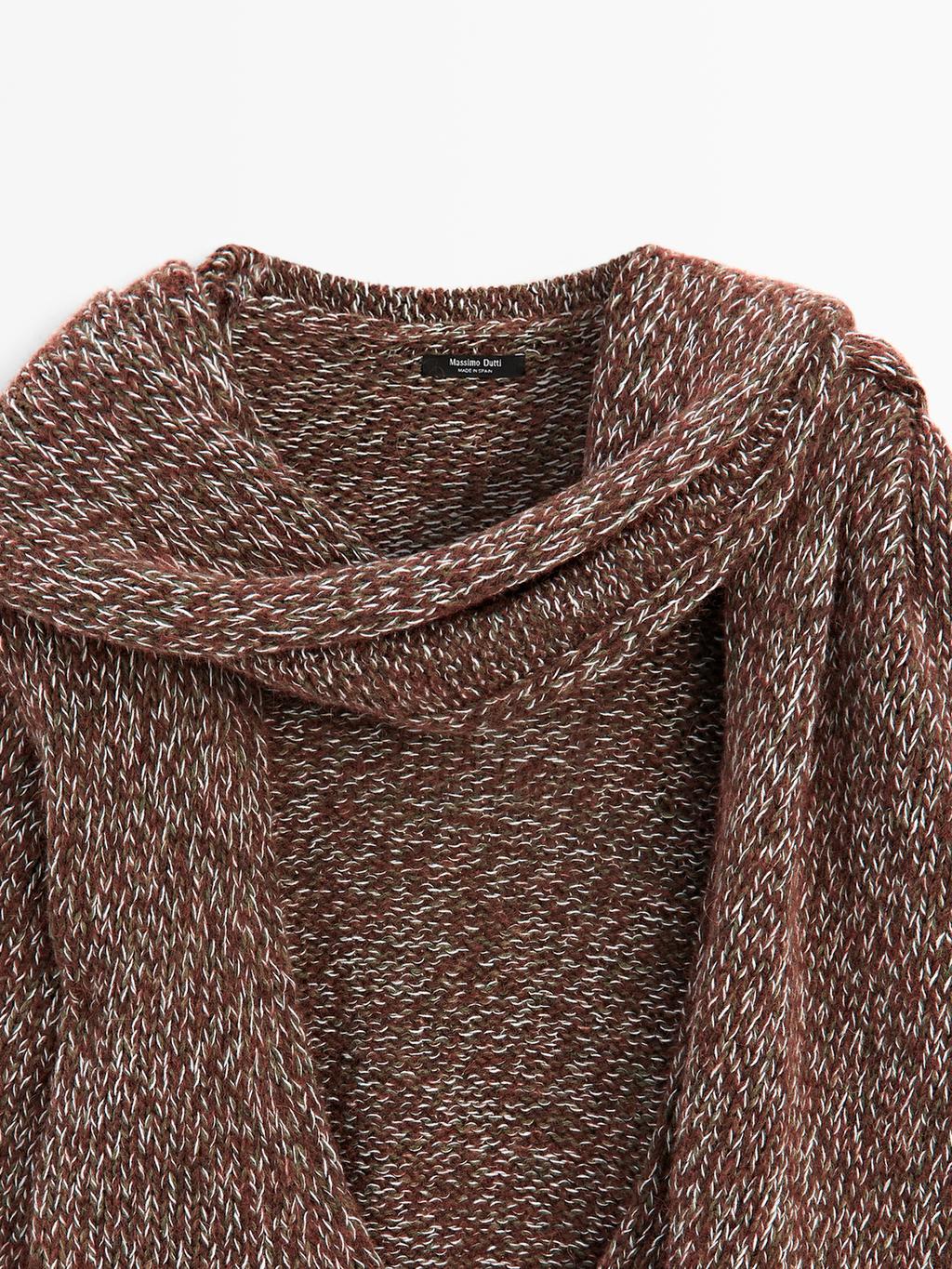 V-neck knit sweater with scarf - STUDIO